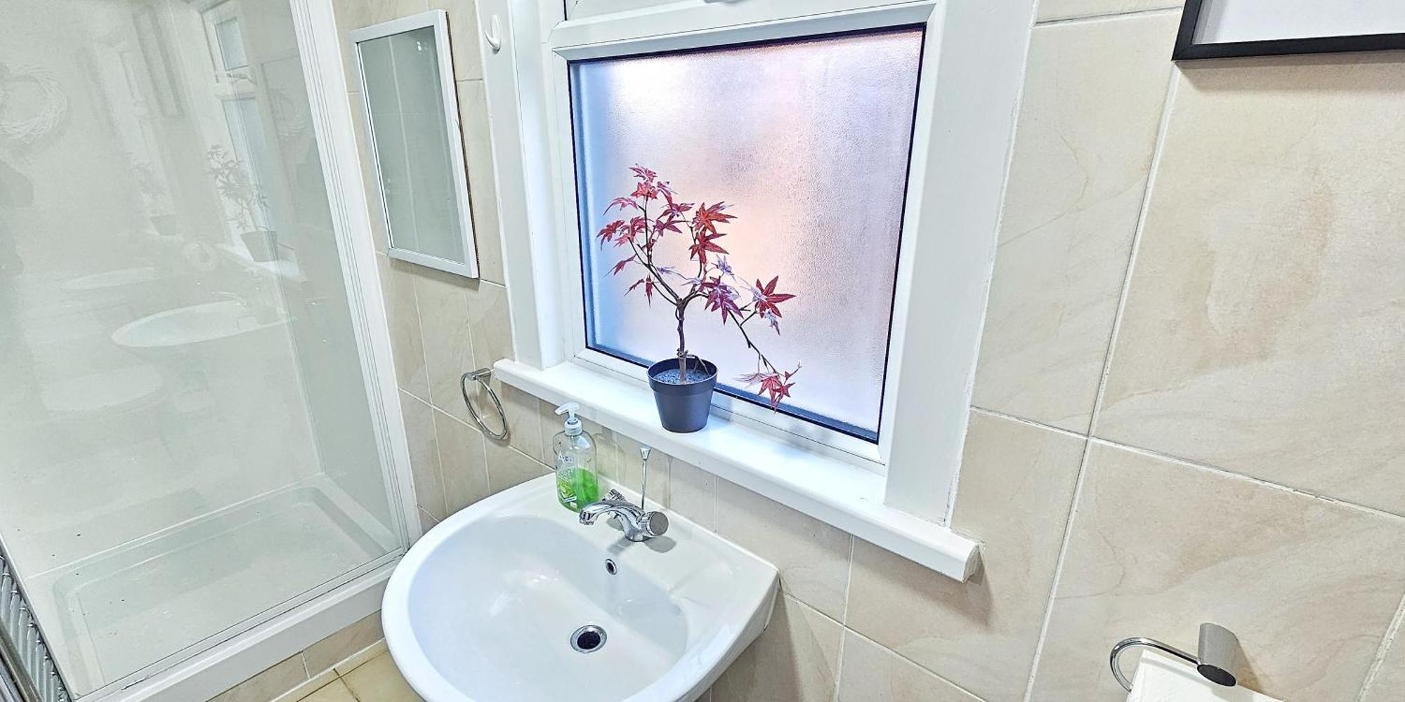 Вилла Stratford City - Luxe House With Garden Лондон Экстерьер фото
